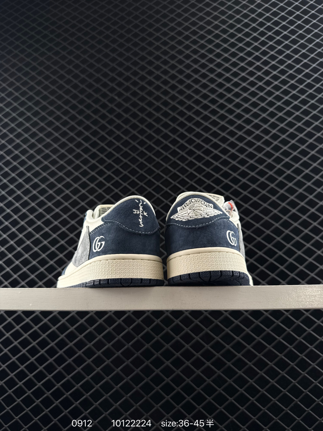 Nike Air Jordan 1 x Travis Scott